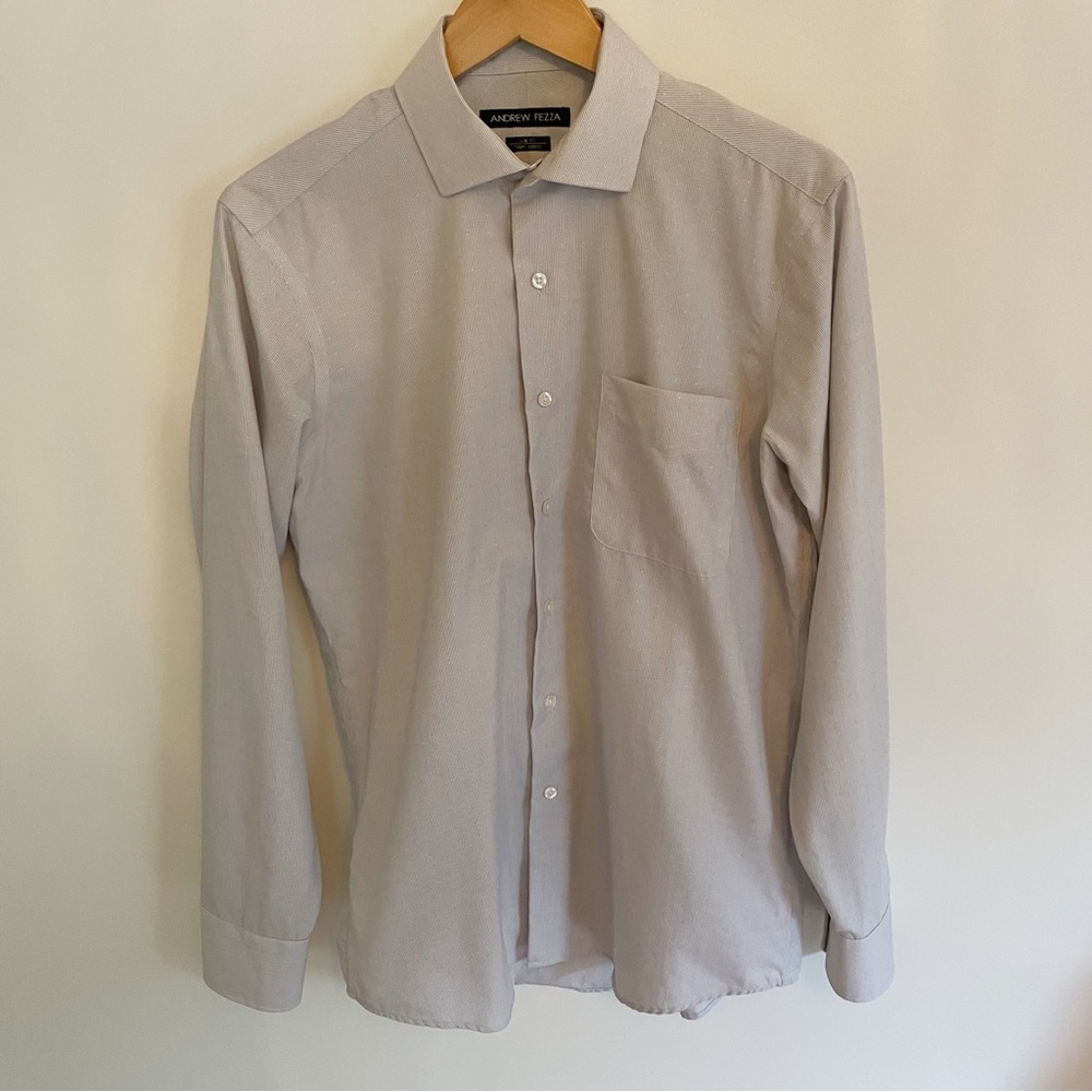 Andrew Fezza Men’s slim fit dress shirt, size 15 1/2 (34/35)